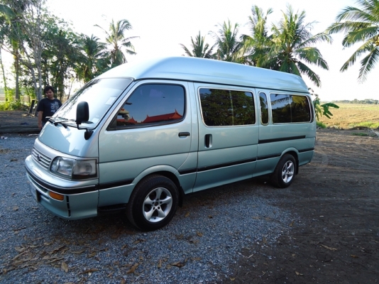 รถตู้  Toyota commuter  ปี 96 ขับดี   ประหยัด แก๊ส  LPG  เอกสารพร้อมโอน