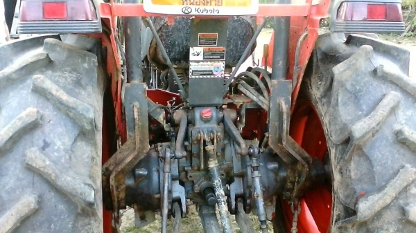 ขายแทรกเตอร์คูโบต้า L4508 Di  พร้อมใบมีดดันดินตราช้างครับ