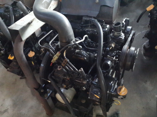 ขาย เครื่องยนต์ รถขุดเล็ก YANMAR ,KOMATSU ทุุุกรุ่น มือสองญี่ปุ่น