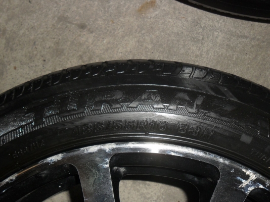 ล้อแม็ก 16นิ้ว 4รู100/114 พร้อมยาง สวยๆ 4 ล้อ ราคา 4800 บาท