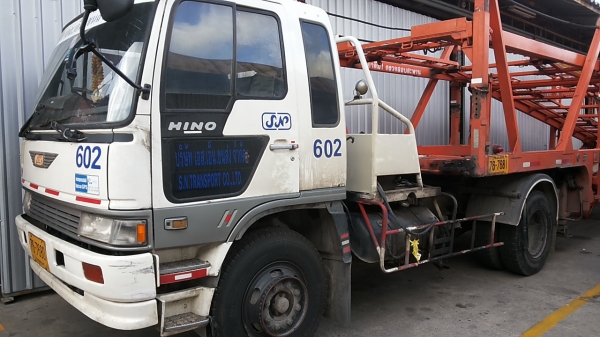 ต้องการขายรถบรรทุก 6 ล้อ HINO รุ่น FF3HCKD(สิงห์ไฮเทค)ทะเบียน 76-7684 หัวลาก