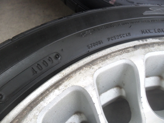 ล้อแม็ก 16นิ้ว 5รู114 เซฟิโล พร้อมยาง สวยๆ 4 ล้อ ราคา 3800 บาท