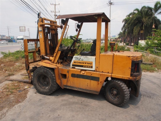 ** NEW LOT ** KOMATSU FD40-4 เสา 3 เมตร เครื่องยนต์ 6D95 เกียร์ธรรมดา งา H/F ^^