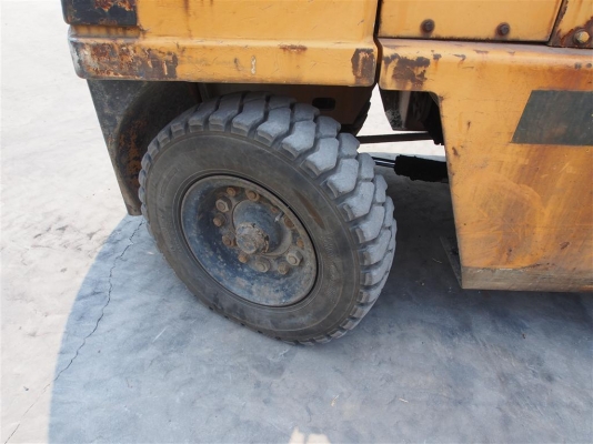 ** NEW LOT ** KOMATSU FD40-4 เสา 3 เมตร เครื่องยนต์ 6D95 เกียร์ธรรมดา งา H/F ^^