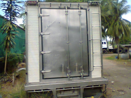 ขายตู้ห้องเย็นต่ออู่ป. การช่าง(แม่กลอง) ยาว7.20เมตร 100,000บาท(ราคาสุดท้าย)