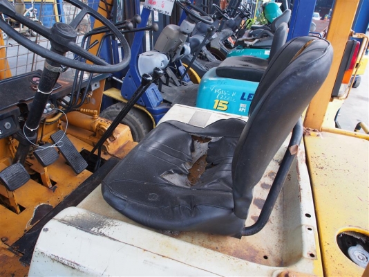 ** NEW LOT ** KOMATSU FD20-8 เสา 3 เมตร เครื่องยนต์ C240 เกียร์ธรรมดา งาคว่ำ-หงายได้ ^^ ** NEW LOT ** KOMATSU FD20-8 เสา 3 เมตร เครื่องยนต์ C240 เกียร์ธรรมดา งาคว่ำ-หงายได้ ^^