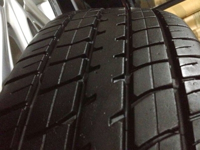 แม็กซ์ VIOS TOP 12ก้าน 15 นิ้ว 4รู100 แม็กซ์ไม่มีรอย พร้อมยาง Dunlop ได้ตจว ส่งได้ Tel.085-150-9040.P