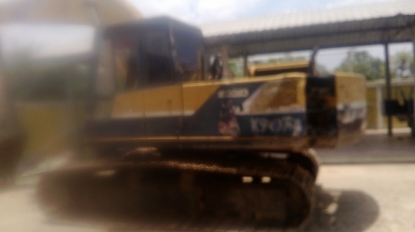 ขายด่วน !! รถแบคโฮ มัคทู 907 ตัวเดินเล็ก >> เล่มทะเบียนพร้อม <<