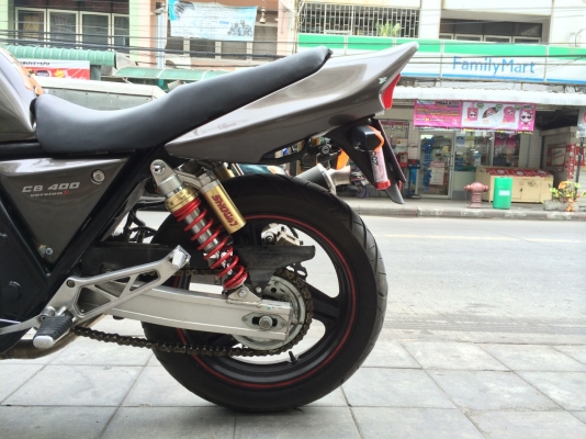 ด่วน cb400 v.s 1998 ทะเบียน กทม. ไม่ขาดต่อพร้อมโอน