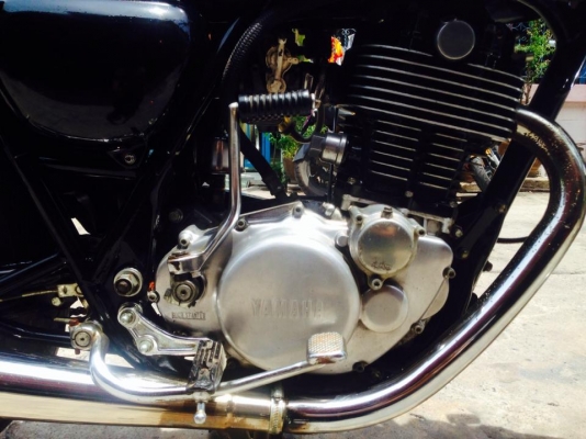 ต้ำพระราม2ขาย YAMAHA SR400ปี96 สภาพนางฟ้า เอกสารอินวอย์ ของเเต่งมี ไมล์แต่ง ชุดหัวเทียน NGK