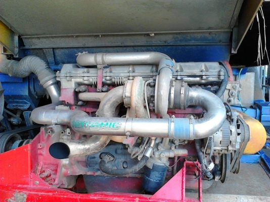 ขายรถเกี่ยวข้าวไทยเส็งยนต์ 12 HT