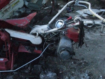 ขายตามสภาพครับ- รถเกี่ยวข้าว พร้อมมัด ในตัว ยี่ห้อ YANMAR: LB300 มือสองเก่าญี่ปุ่น