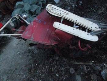 ขายตามสภาพครับ- รถเกี่ยวข้าว พร้อมมัด ในตัว ยี่ห้อ YANMAR: LB300 มือสองเก่าญี่ปุ่น