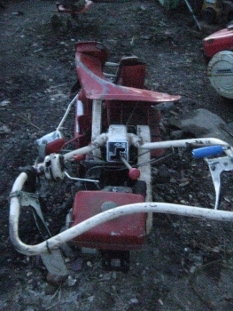 ขายตามสภาพครับ- รถเกี่ยวข้าว พร้อมมัด ในตัว ยี่ห้อ YANMAR: LB300 มือสองเก่าญี่ปุ่น