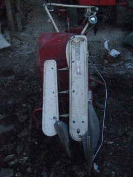 ขายตามสภาพครับ- รถเกี่ยวข้าว พร้อมมัด ในตัว ยี่ห้อ YANMAR: LB300 มือสองเก่าญี่ปุ่น