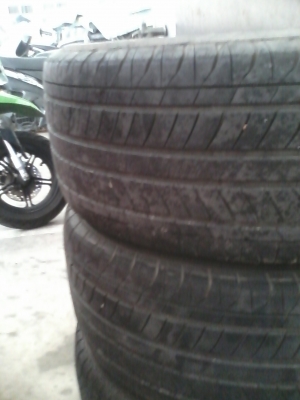 ขายยาง 195-55-R15 สภาพดี 4 เส้น 1200 บาท