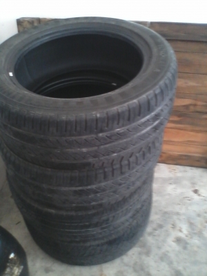 ขายยาง 195-55-R15 สภาพดี 4 เส้น 1200 บาท