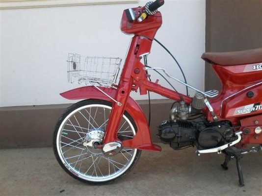 ฝากขาย C700 เครื่อง LF125 เอกสารเครื่องอินวอยออกใบซื้อขายให้รถพร้อมใช้ ขาย 12500 บาท