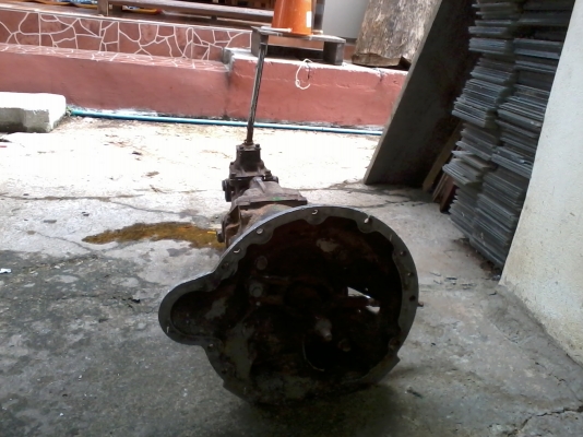 ขายเกียร์ของรถโตโยต้า LN (ม้ากระโดด)  3500 บาท