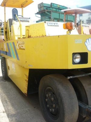 รถบด 9 ล้อยาง Sakai TS200 เก่านอกนำเข้าจากญี่ปุ่น ยังไม่ผ่านการใข้งานในไทย 100\% พร้อมลุยงานทุกสถานะ