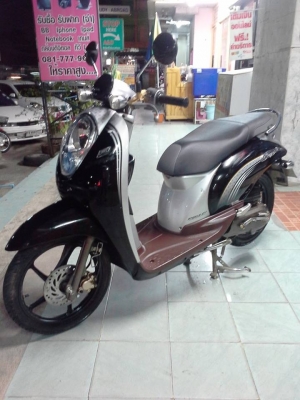 รถสวยสไตล์คลาสสิค Honda Scoopy – i ปี 2554 (ล้อแม็กซ์) ขายถูก รถสวยสไตล์คลาสสิค Honda Scoopy – i ปี 2554 (ล้อแม็กซ์) ขายถูก