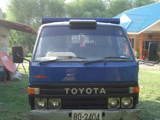 หกล้อเล็กดั้ม