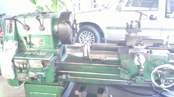 เครื่องกลึง 6 ฟุต ชิงฟง 3 เพลา เกียร์บล็อก พร้อมใช้ 85,000