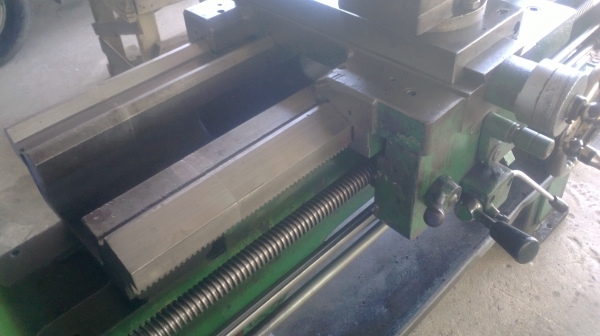 เครื่องกลึง 6 ฟุต ชิงฟง 3 เพลา เกียร์บล็อก พร้อมใช้ 85,000