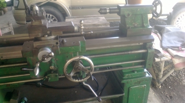 แท่นกลึง ชิงฟง 6 ฟุต 3 เพลา เกียร์บล็อก พร้อมใช้ 85,000 โทร 0898217996