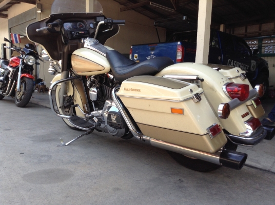 ธารนนทบุรี//ขาย hd electra glide1340 ปี90 สวยๆเดิมๆ ระบบไฟใช้ได้ทุกจุด เครื่องสมบูรณ์เดินเบานิ่งๆ ราคา320,000 บาท อินวอยท์แท้ ธารนนทบุรี//ขาย hd electra glide1340 ปี90 สวยๆเดิมๆ ระบบไฟใช้ได้ทุกจุด เครื่องสมบูรณ์เดินเบานิ่งๆ ราคา320,000 บาท อินวอยท์แท้