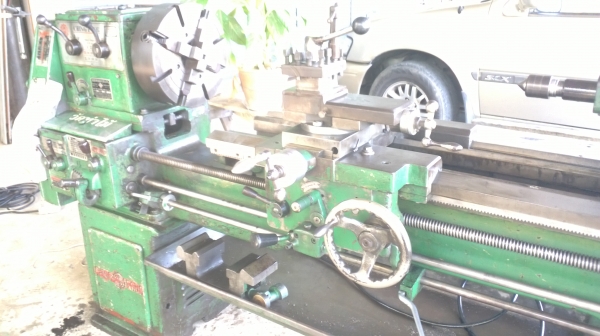 แท่นกลึง ชิงฟง 6 ฟุต 3 เพลา เกียร์บล็อก พร้อมใช้ 85,000