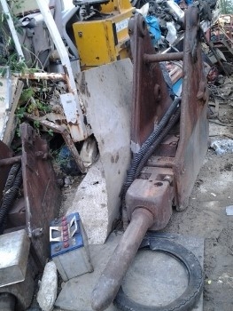 ขาย - หัวกระแทก หัวเจาะ breaker สำหรับติดรถขุด แบคโฮ PC 120-200 สภาพสวย มือสองเก่าญี่ปุ่น