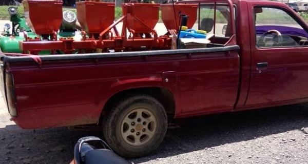 เครื่องหยอดข้าวแห้ง นาแห้ง รถไถ 34แรง-47 แรง ราคา 27500 บาท ของใหม่ รับประกันคุณภาพ