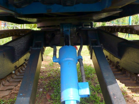 รถขุด KOBELCO SK24 (PC30)