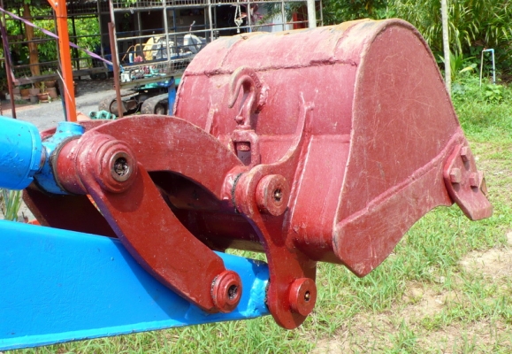 รถขุด KOBELCO SK24 (PC30)