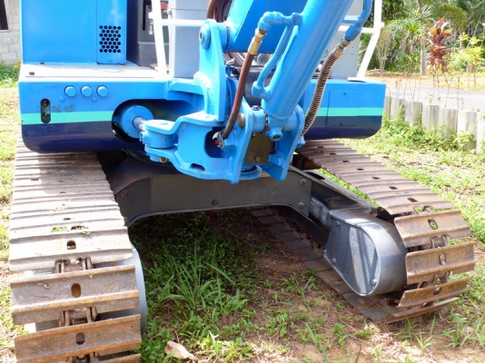 รถขุด KOBELCO SK24 (PC30)