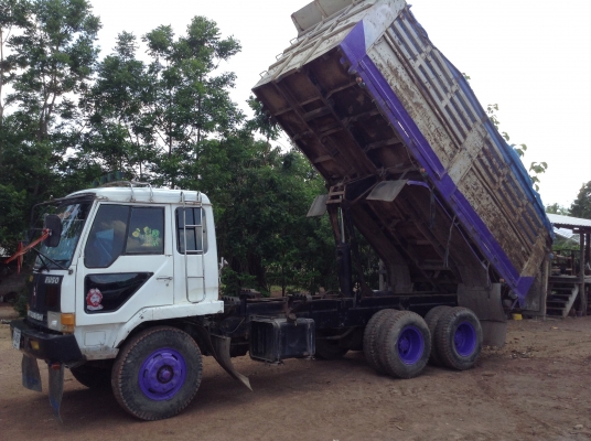 ขาย 10 ล้อดั้ม ไอ้หลง FN527M-A วางเครื่อง+เกียร์ PO9C 320 แรงม้า คัสซีสวยตลอดเส้นไม่มีบวม ทะเบียนเต็มพร้อมโอน ราคาต่อรองไดัอีกครับ