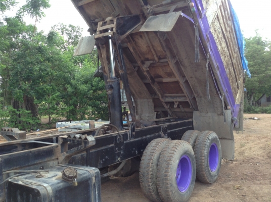 ขาย 10 ล้อดั้ม ไอ้หลง FN527M-A วางเครื่อง+เกียร์ PO9C 320 แรงม้า คัสซีสวยตลอดเส้นไม่มีบวม ทะเบียนเต็มพร้อมโอน ราคาต่อรองไดัอีกครับ