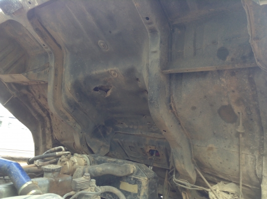 ขาย 10 ล้อดั้ม ไอ้หลง FN527M-A วางเครื่อง+เกียร์ PO9C 320 แรงม้า คัสซีสวยตลอดเส้นไม่มีบวม ทะเบียนเต็มพร้อมโอน ราคาต่อรองไดัอีกครับ