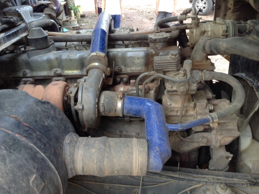 ขาย 10 ล้อดั้ม ไอ้หลง FN527M-A วางเครื่อง+เกียร์ PO9C 320 แรงม้า คัสซีสวยตลอดเส้นไม่มีบวม ทะเบียนเต็มพร้อมโอน ราคาต่อรองไดัอีกครับ