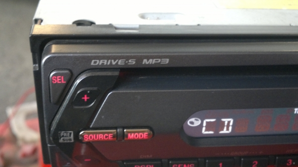 วิทยุ CD/MP3 SONY 52Wx4 1 DIMM สภาพสวยมากครับ