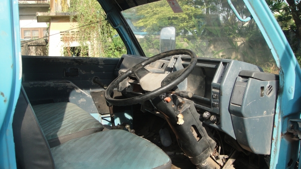 ISUZU NKR เครื่อง4BE1 รถห้างแท้ เกียร์สั้น ขายราคาถูก