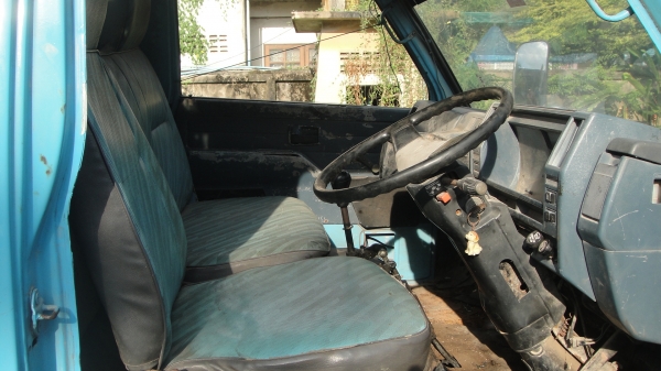 ISUZU NKR เครื่อง4BE1 รถห้างแท้ เกียร์สั้น ขายราคาถูก