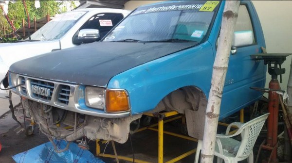 ขายหัวเก๋งมังกรตอนเดียว อุปกรณ์ภายในไม่ไดุ้อดอะไร ให้ไปหมดเลย ขาย 9800 โทร 098-264 0304