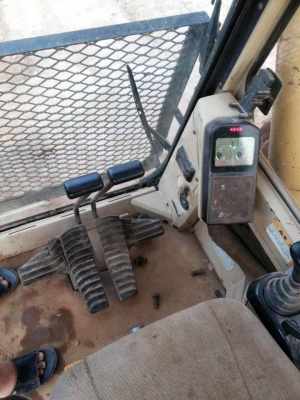 **2,400,000 บ.ต่อรอง**ขายแบ็คโฮ ตัวใหญ่ๆ สวยๆเก่านอก CAT350 เครื่องเดิมปั้มเดิม ไฟฟ้าเต็ม ช่วงล่าง80-90\% เครื่องดีแน่น ปั้มดีไม่เยิ้ม เอวแน่น บูมอาร์มสวย ทำงานเร็วไม่โหลด บอดี้สวย สีสันดี พร้อมใช้งาน รถประมูลมาจาก jss 3เดือน เอกสารประมูล +อินวอย ขายทุนคืน