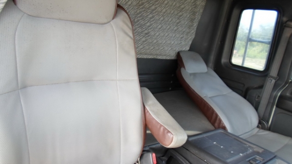 ขายรถบรรทุก DECA-230 มือเดียวออกห้าง