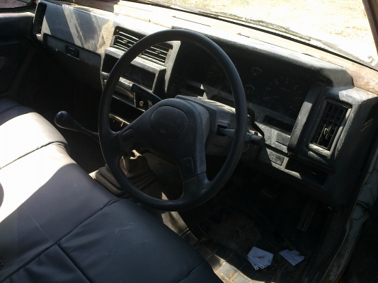 รถนิสสันเครื่องดีมาก พร้อมใช้ พร้อมโอน รถนิสสันเครื่องดีมาก พร้อมใช้ พร้อมโอน