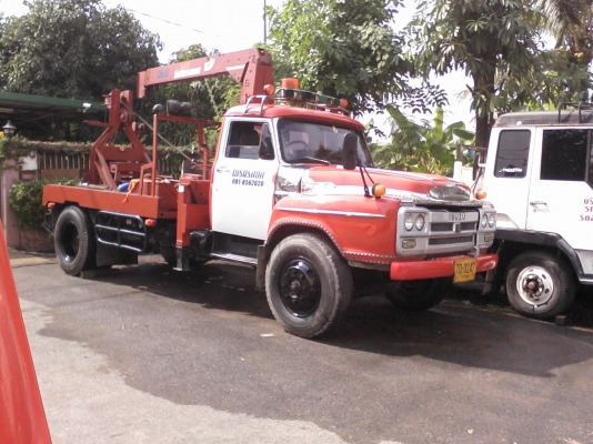 โยธินรถยก บริการรถสไลค์ และรถใหญ่  081856620และ081-4749456