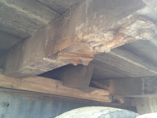 ขายถูกๆครับกระบะไม้ใส่กับสิบล้อ กระบะ ยาว6.10 เมตร กว้าง 2.45 เมตร สูง 2.20 เมตร สภาพดีพร้อมใช้ กระบะสวยสภาพดีครับโทร. 081-2659193 คุณสุวรรณ 081-8789119 คุณสุขเกษม 085-4795337 คุณเล็ก