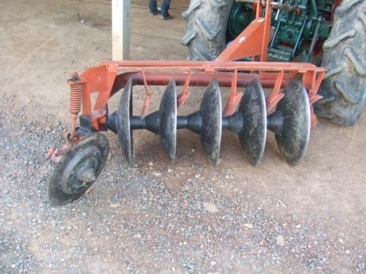 ขายผาน 5 ใบ 22 นิ้วเต็มๆ สวยๆเลย พร้อมใช้ ครับ ขายผาน 5 ใบ 22 นิ้วเต็มๆ สวยๆเลย พร้อมใช้ ครับ